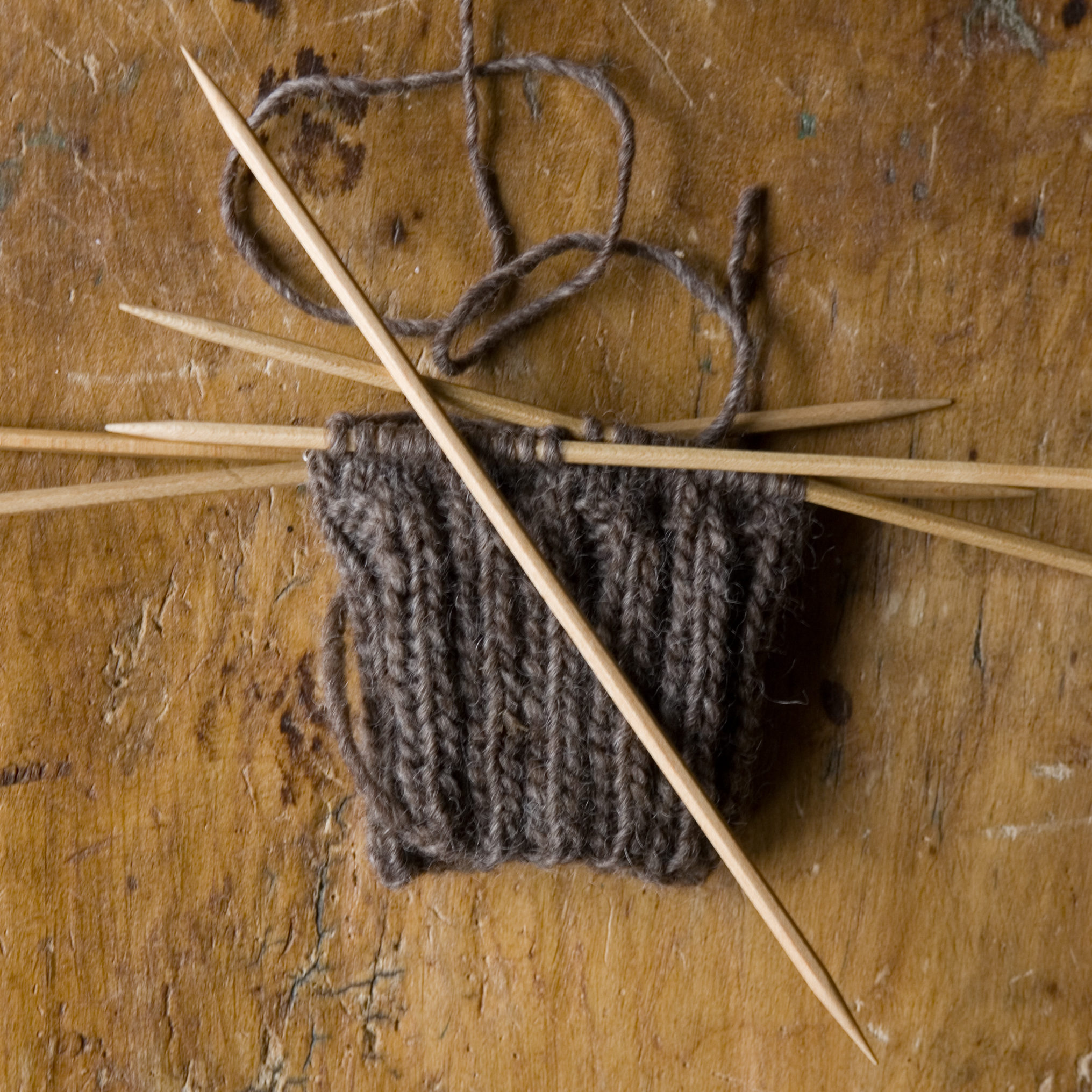 How to Use Double-Pointed Knitting Needles